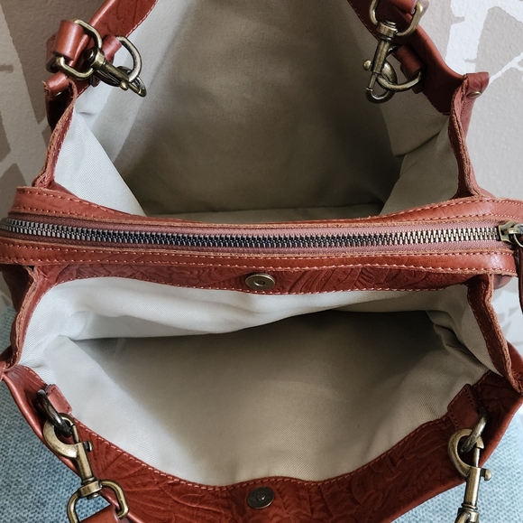 American Leather Co.: Leather Triple Entry Tote Bag - Picture 6 of 15